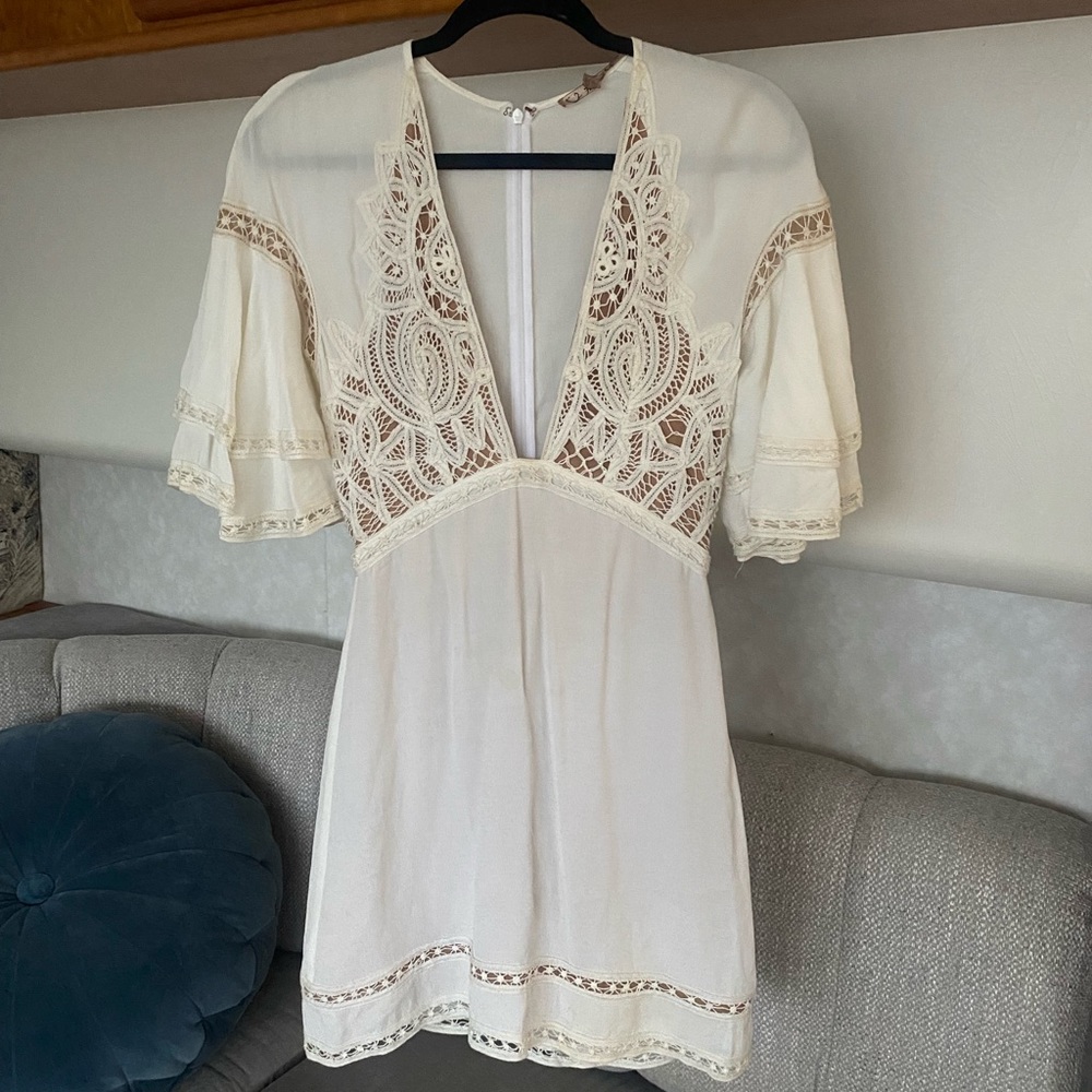 For love and lemons dress